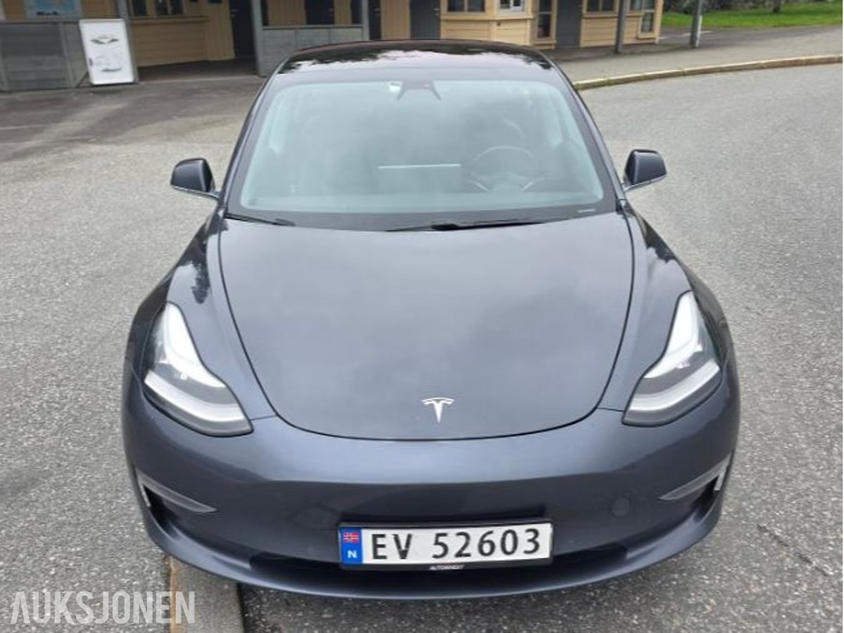 2019 Tesla Model 3 Long Range AWD 150 kW