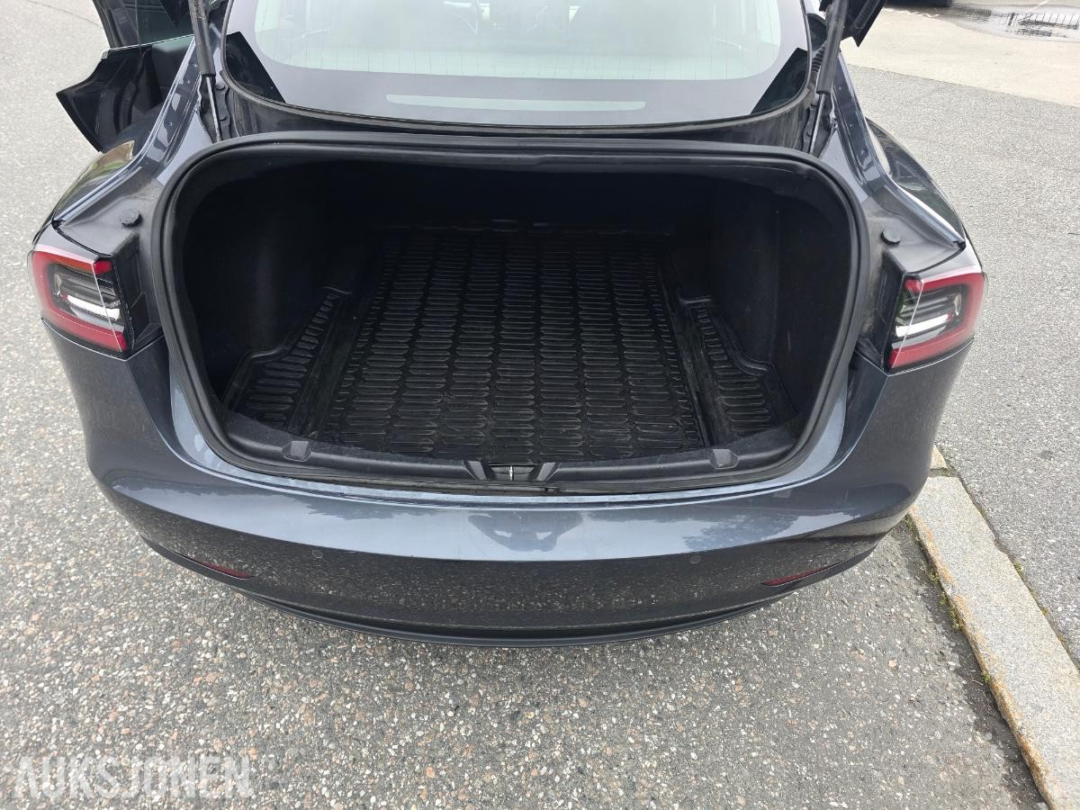 2019 Tesla Model 3 Long Range AWD 150 kW