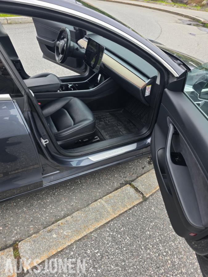 2019 Tesla Model 3 Long Range AWD 150 kW