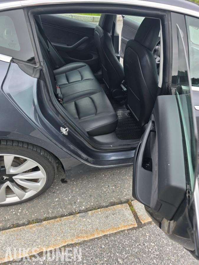 2019 Tesla Model 3 Long Range AWD 150 kW