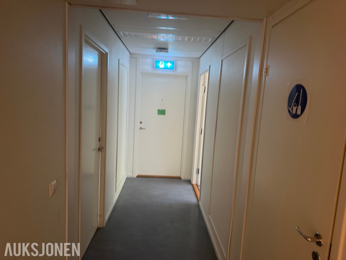 2018 Komplett brakkerigg ca. 1000 m² – 33 brakker / modulbygg 