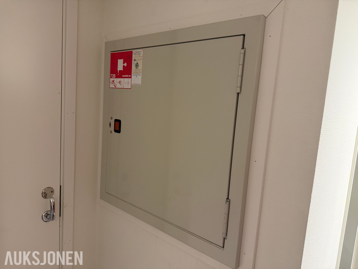 2018 Komplett brakkerigg ca. 1000 m² – 33 brakker / modulbygg 