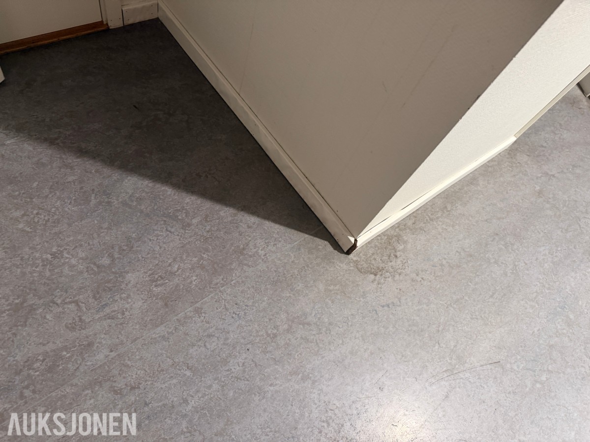 2018 Komplett brakkerigg ca. 1000 m² – 33 brakker / modulbygg 