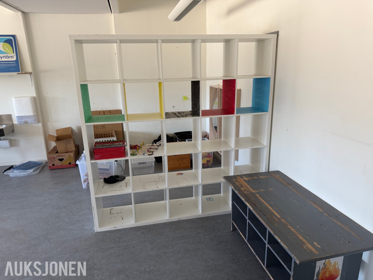 2018 Komplett brakkerigg ca. 1000 m² – 33 brakker / modulbygg 