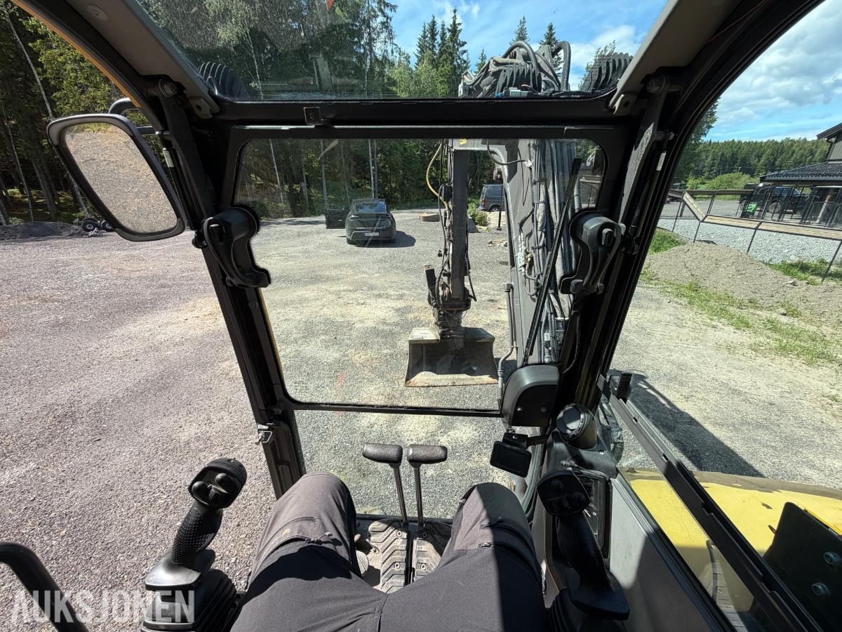 2019 Volvo ECR58D minigraver m/ Steelwrist X07 tiltrotator, S50 hurtigfeste, pusseskuff og graveskuff