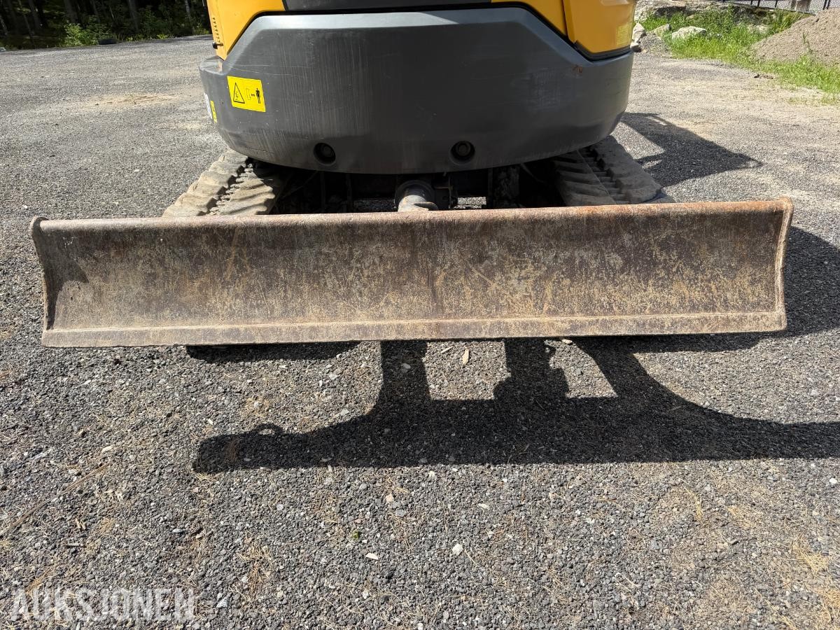 2019 Volvo ECR58D minigraver m/ Steelwrist X07 tiltrotator, S50 hurtigfeste, pusseskuff og graveskuff