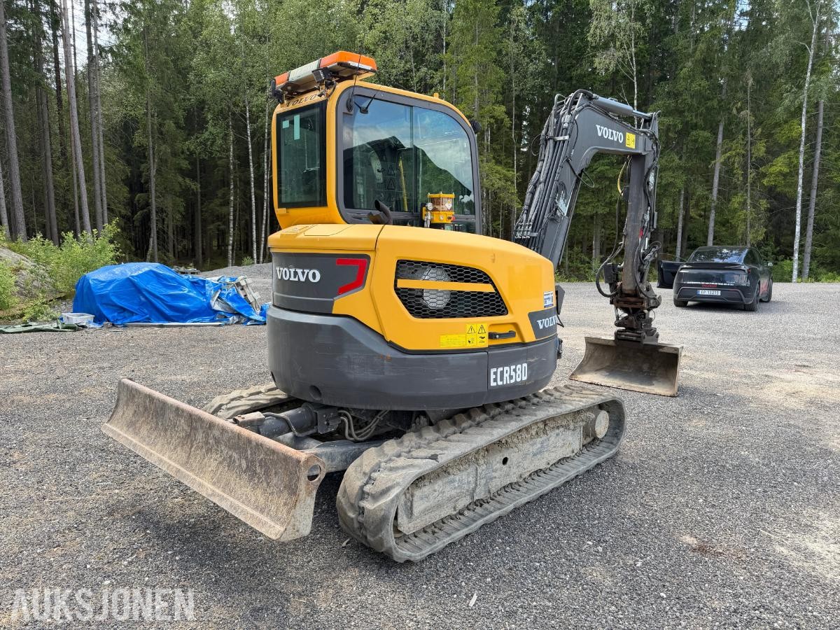2019 Volvo ECR58D minigraver m/ Steelwrist X07 tiltrotator, S50 hurtigfeste, pusseskuff og graveskuff