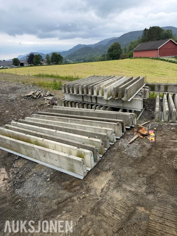 2021-2024 Deltabloc DB65S – 64 stk tungsikringsbarrierer – Totalt 384 meter