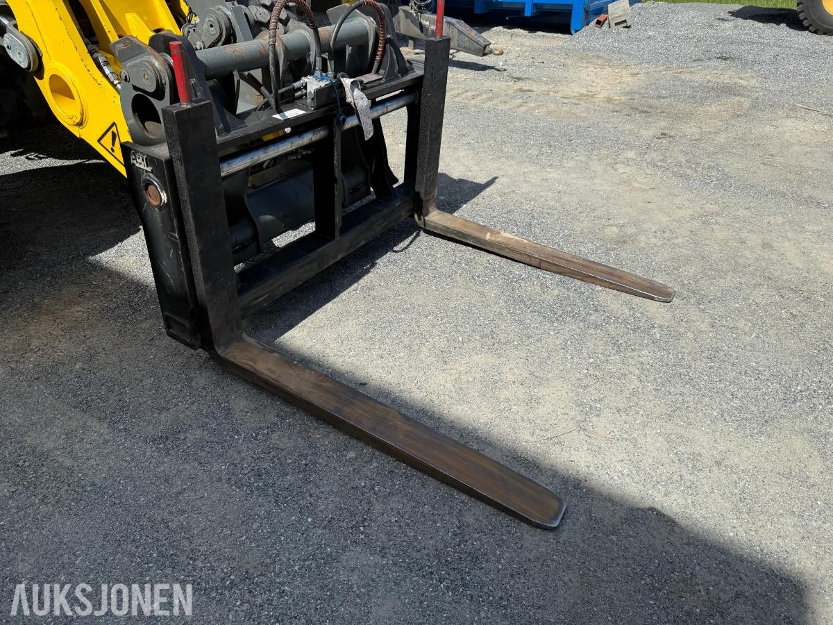 2019 KramerAllrad 8155 Hjullaster/Mutimaskin Kun 1400timer