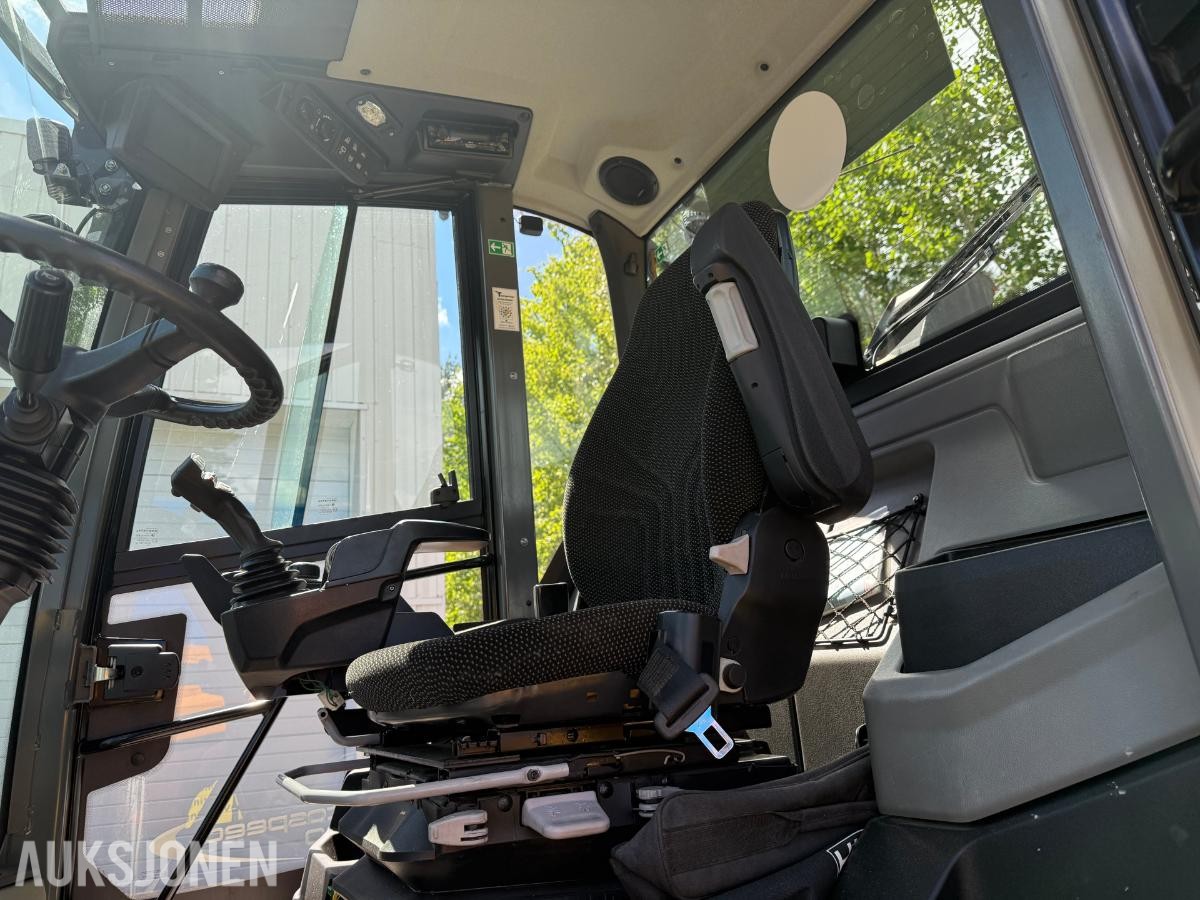 2019 KramerAllrad 8155 Hjullaster/Mutimaskin Kun 1400timer