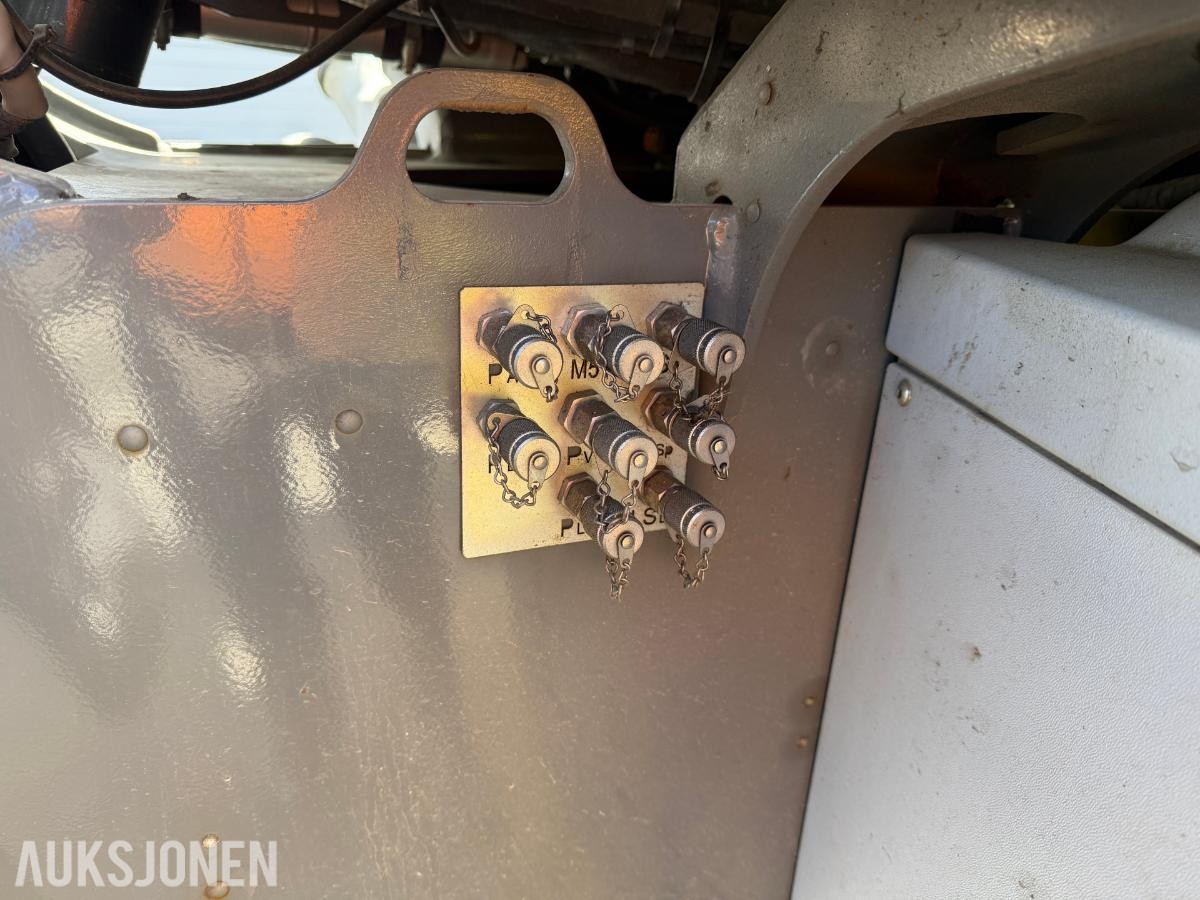 2019 KramerAllrad 8155 Hjullaster/Mutimaskin Kun 1400timer