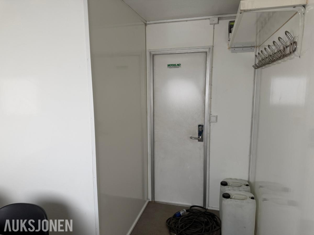 2021 Lett hus 302 mannskapsvogn med toalett - lite brukt