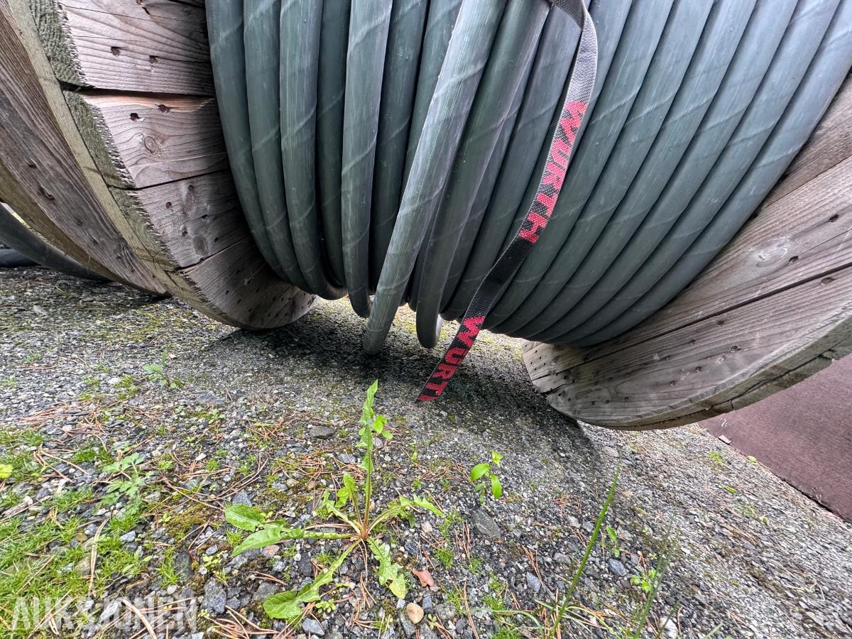 Ca 400meter PFSP 4x150 / 50 AL 1kV Jordkabel