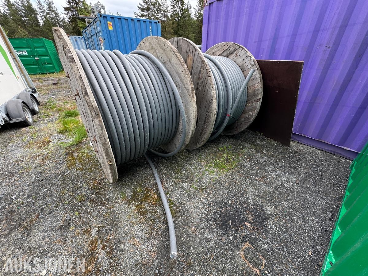 Ca 400meter PFSP 4x150 / 50 AL 1kV Jordkabel
