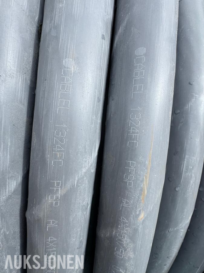 Ca 400meter PFSP 4x150 / 50 AL 1kV Jordkabel