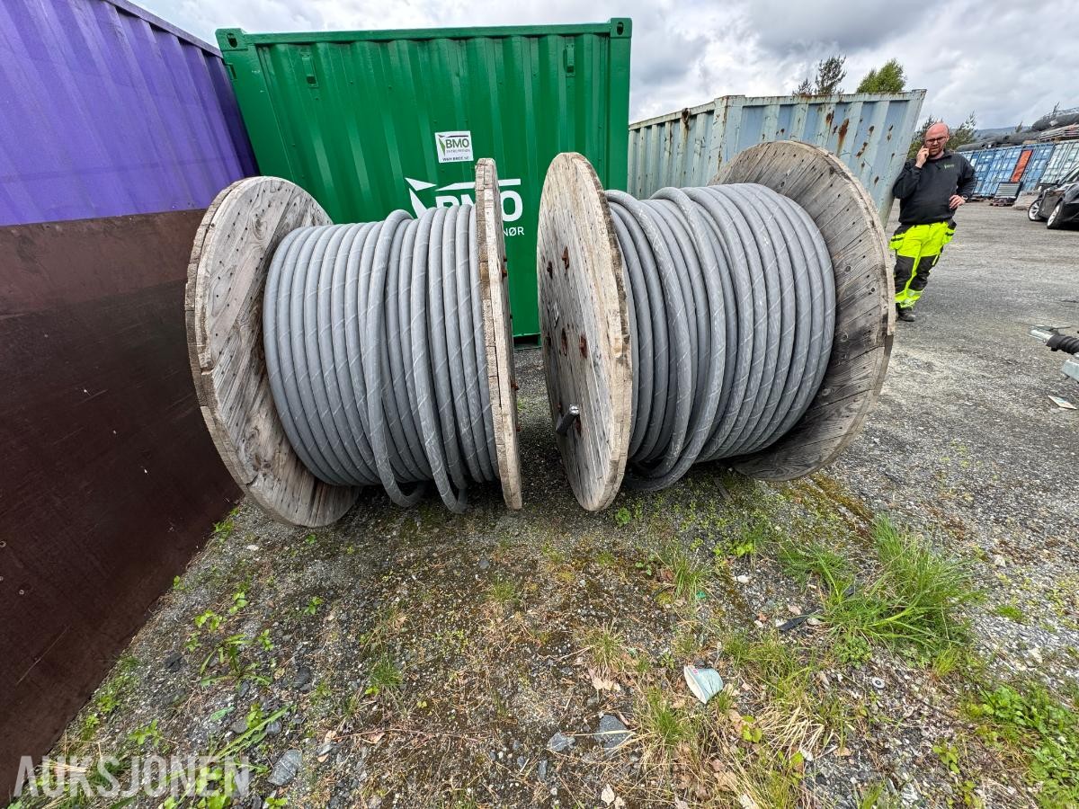 Ca 400meter PFSP 4x150 / 50 AL 1kV Jordkabel