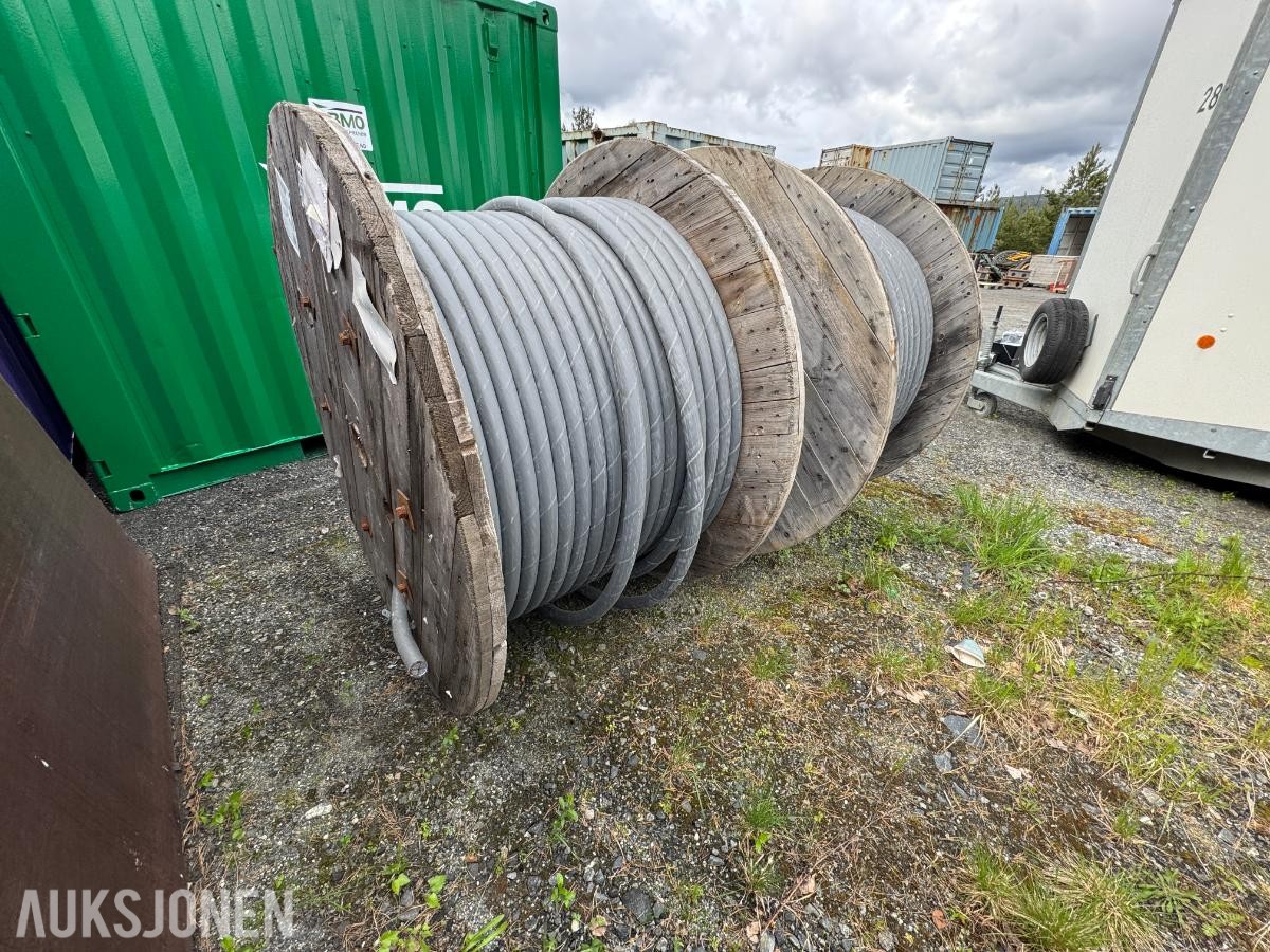 Ca 400meter PFSP 4x150 / 50 AL 1kV Jordkabel