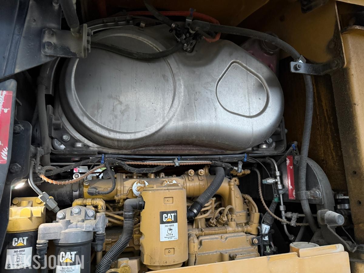 2016 Cat 938M Hjullaster m/Slagkraft klippeaggregat