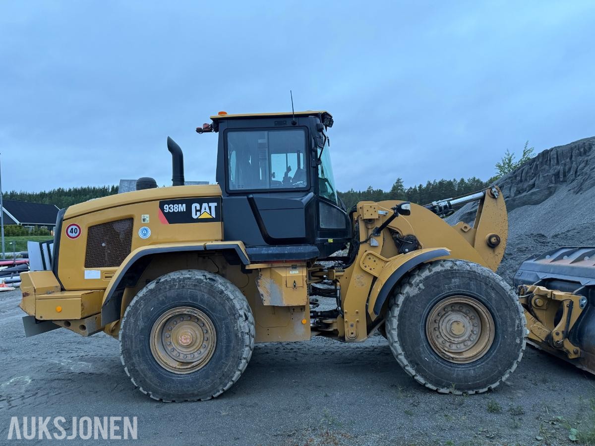 2016 Cat 938M Hjullaster m/Slagkraft klippeaggregat