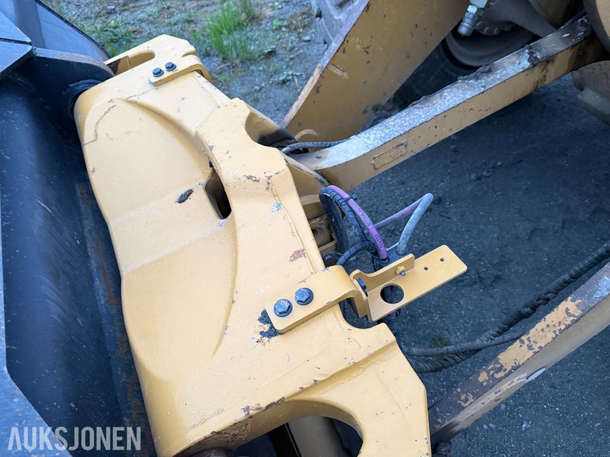 2016 Cat 938M Hjullaster m/Slagkraft klippeaggregat