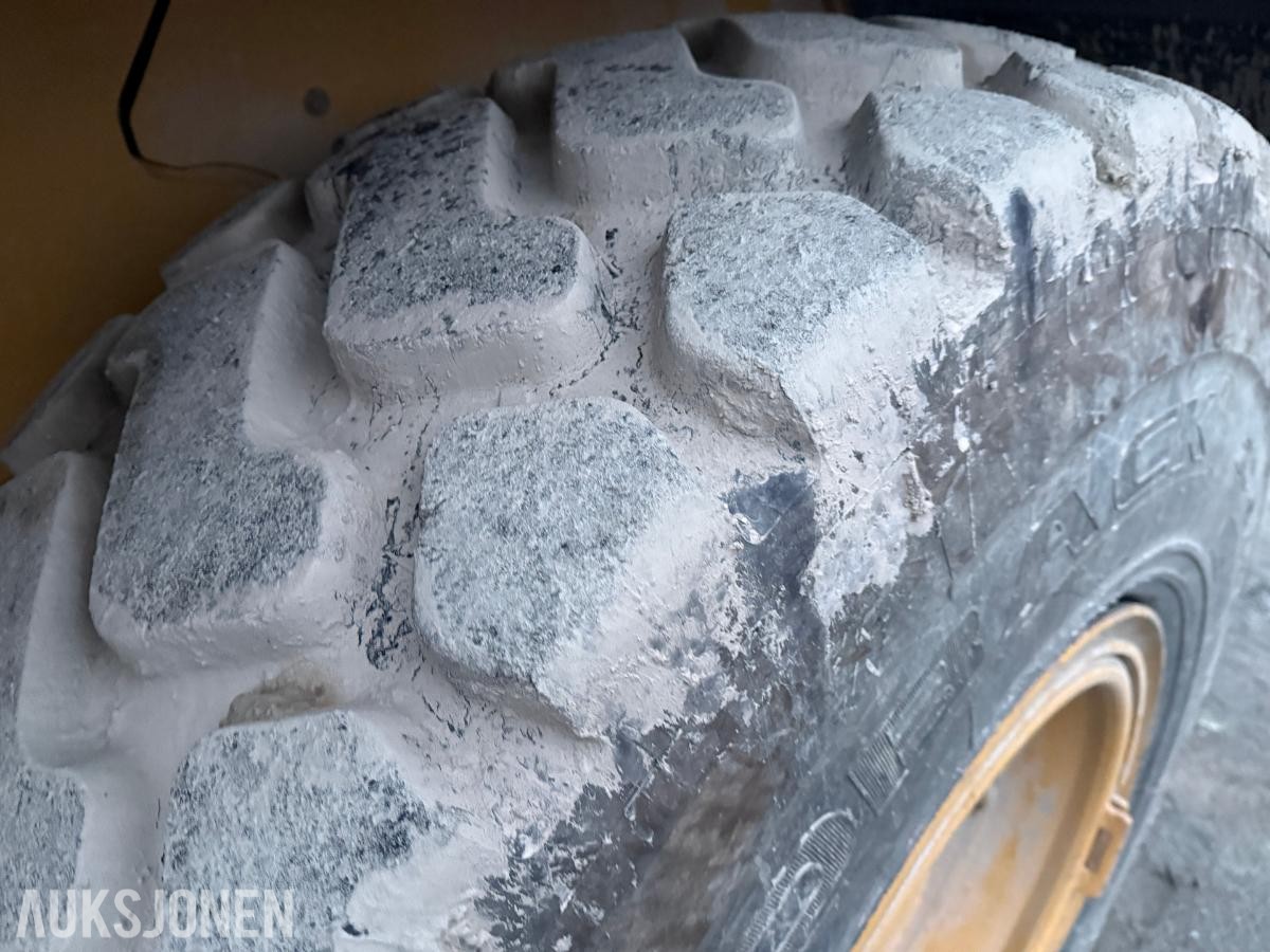 2016 Cat 938M Hjullaster m/Slagkraft klippeaggregat