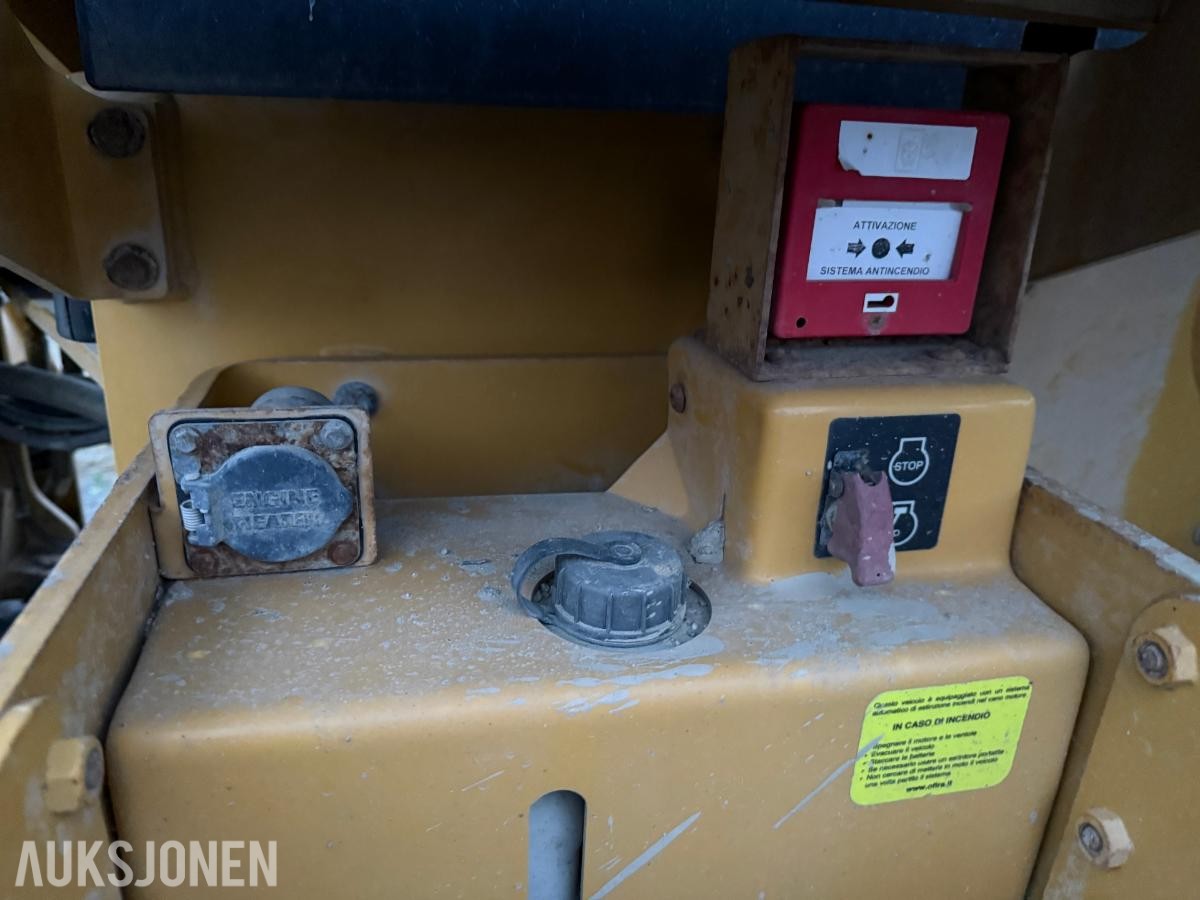 2016 Cat 938M Hjullaster m/Slagkraft klippeaggregat