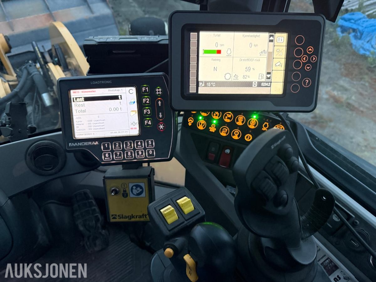 2016 Cat 938M Hjullaster m/Slagkraft klippeaggregat