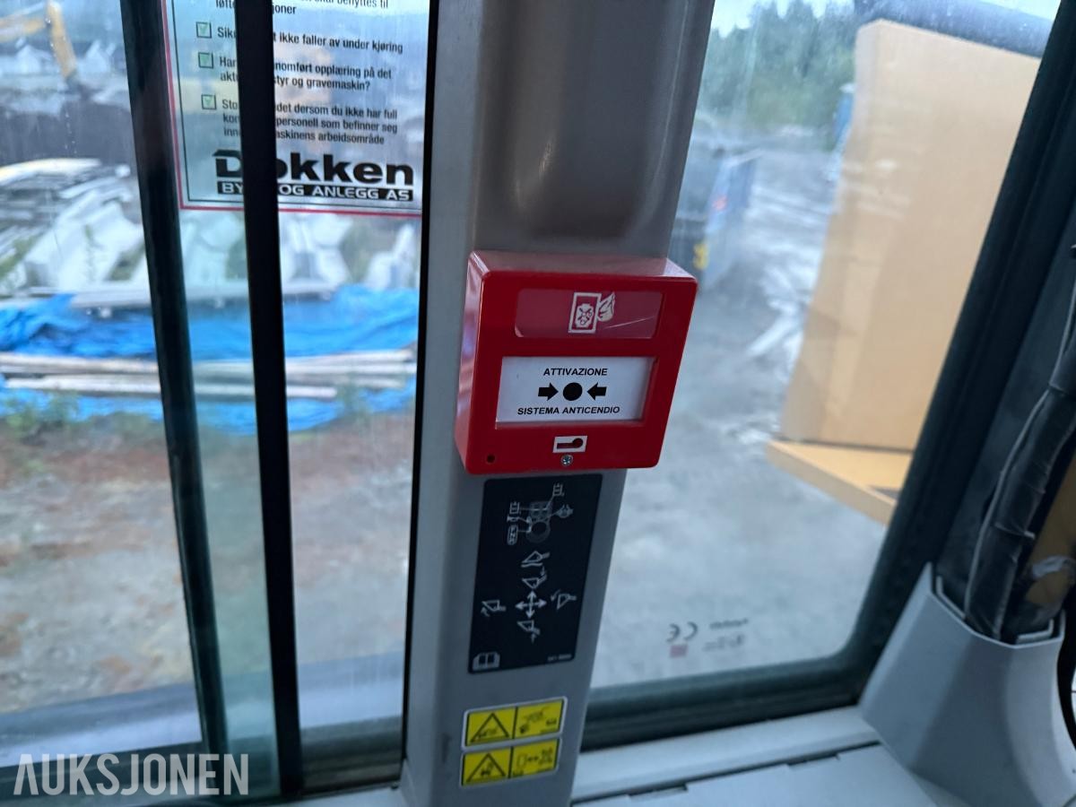 2016 Cat 938M Hjullaster m/Slagkraft klippeaggregat