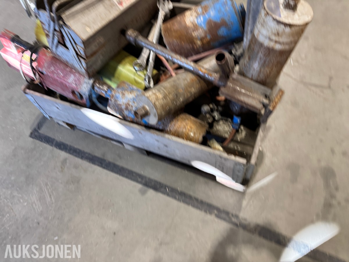 Hilti kjernebormaskin med stativ, kjerneborer og verktøy