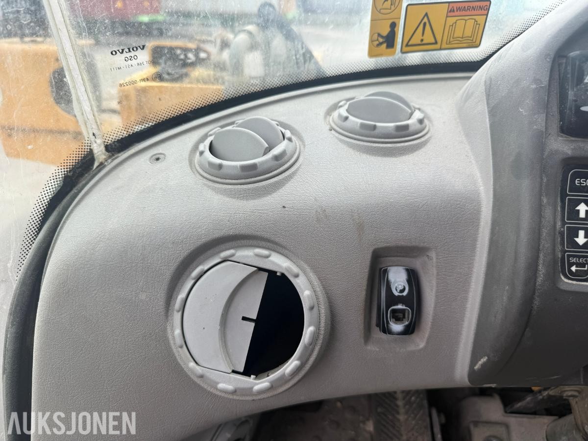 2009 Volvo L110F HJULLASTER SKUFF SENTRALSMØRING 3. og 4.FUNKSJON