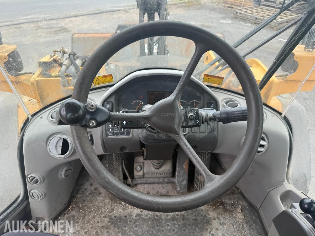 2009 Volvo L110F HJULLASTER SKUFF SENTRALSMØRING 3. og 4.FUNKSJON