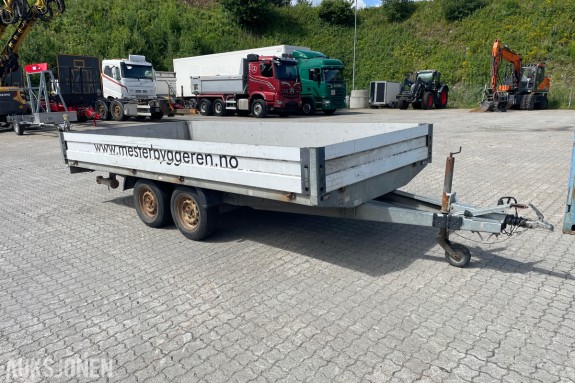 2014 Agados DONA B2 2600