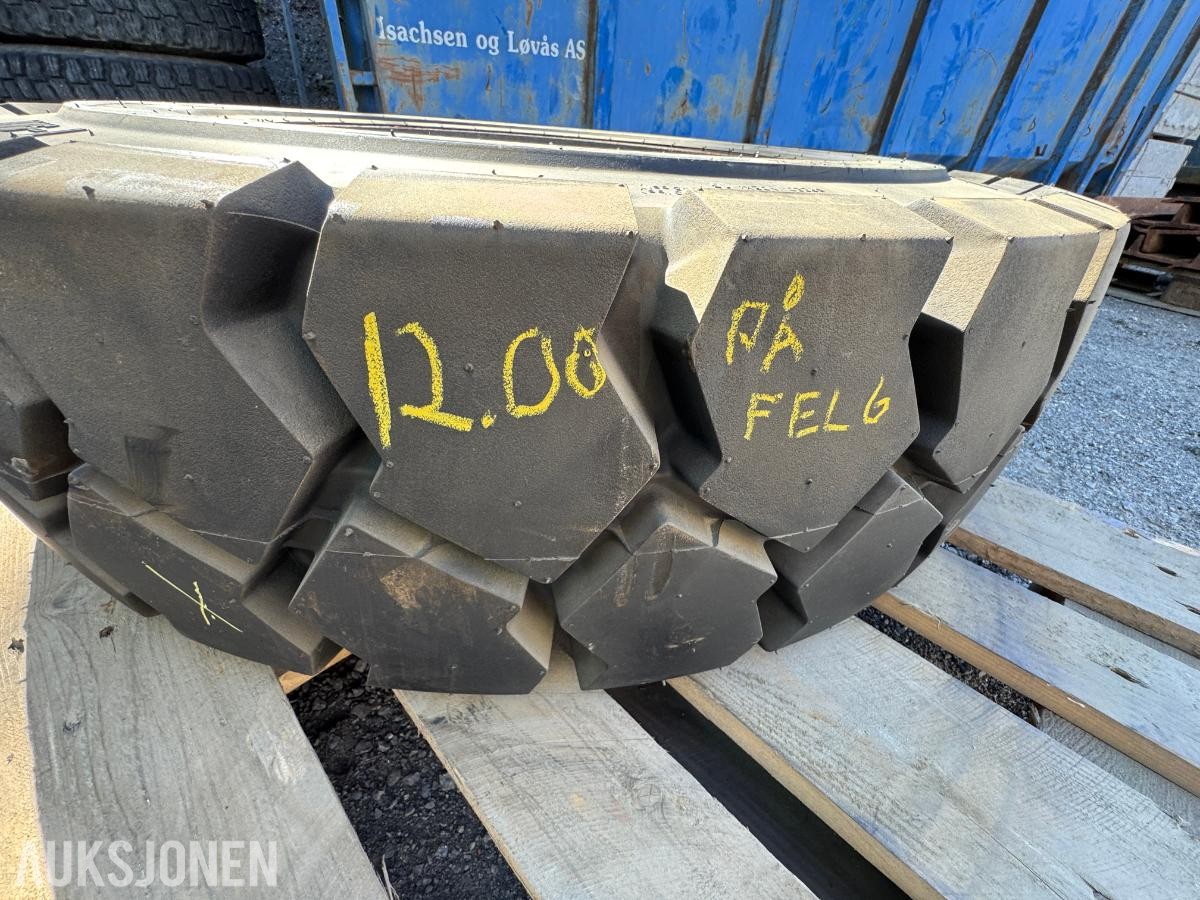 Trelleborg T900 12.00-20 dekk / 3 stk