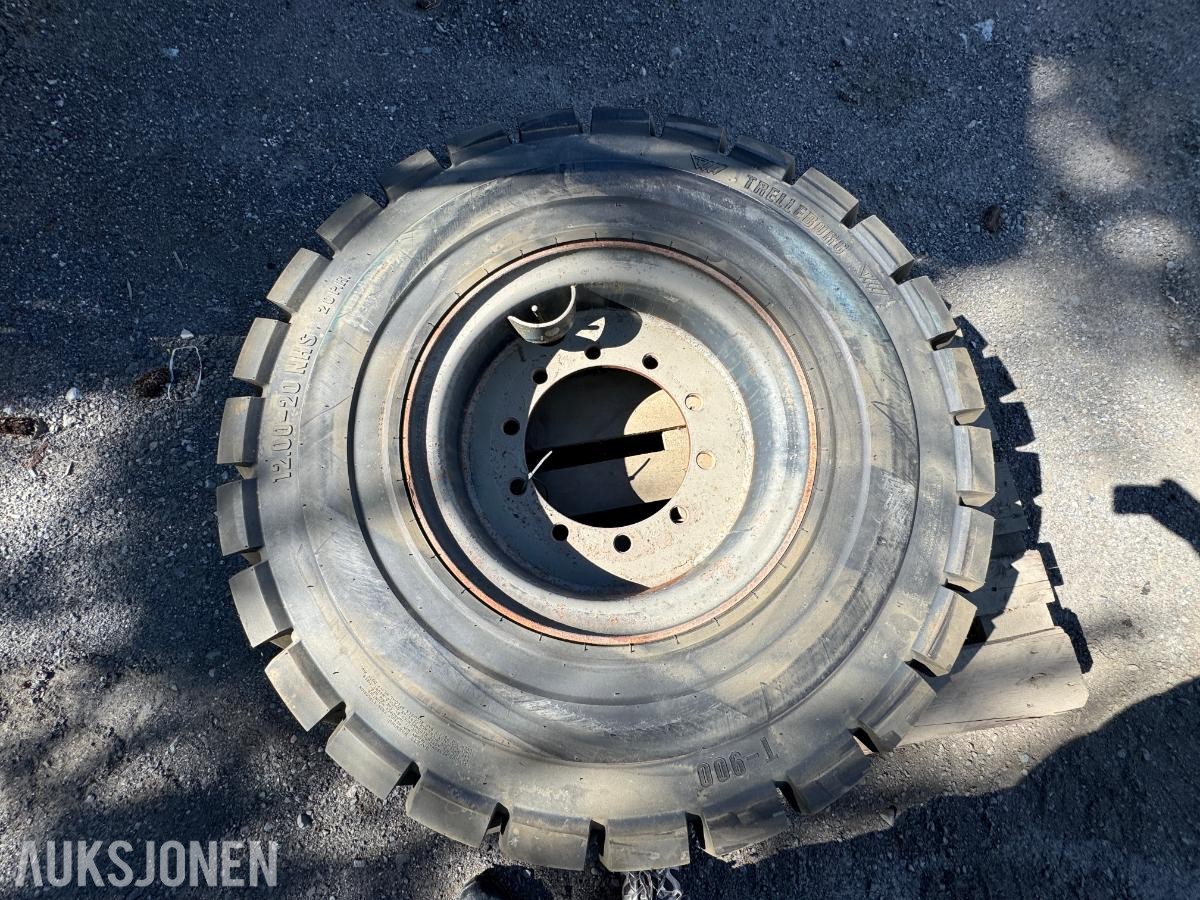 Trelleborg T900 12.00-20 dekk / 3 stk