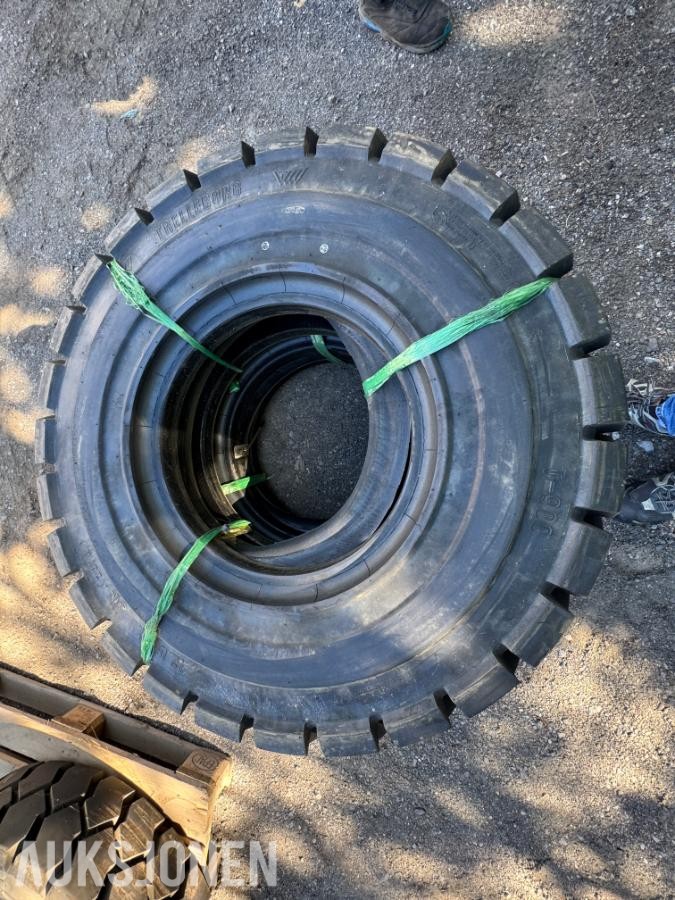 Trelleborg T900 12.00-20 dekk / 3 stk
