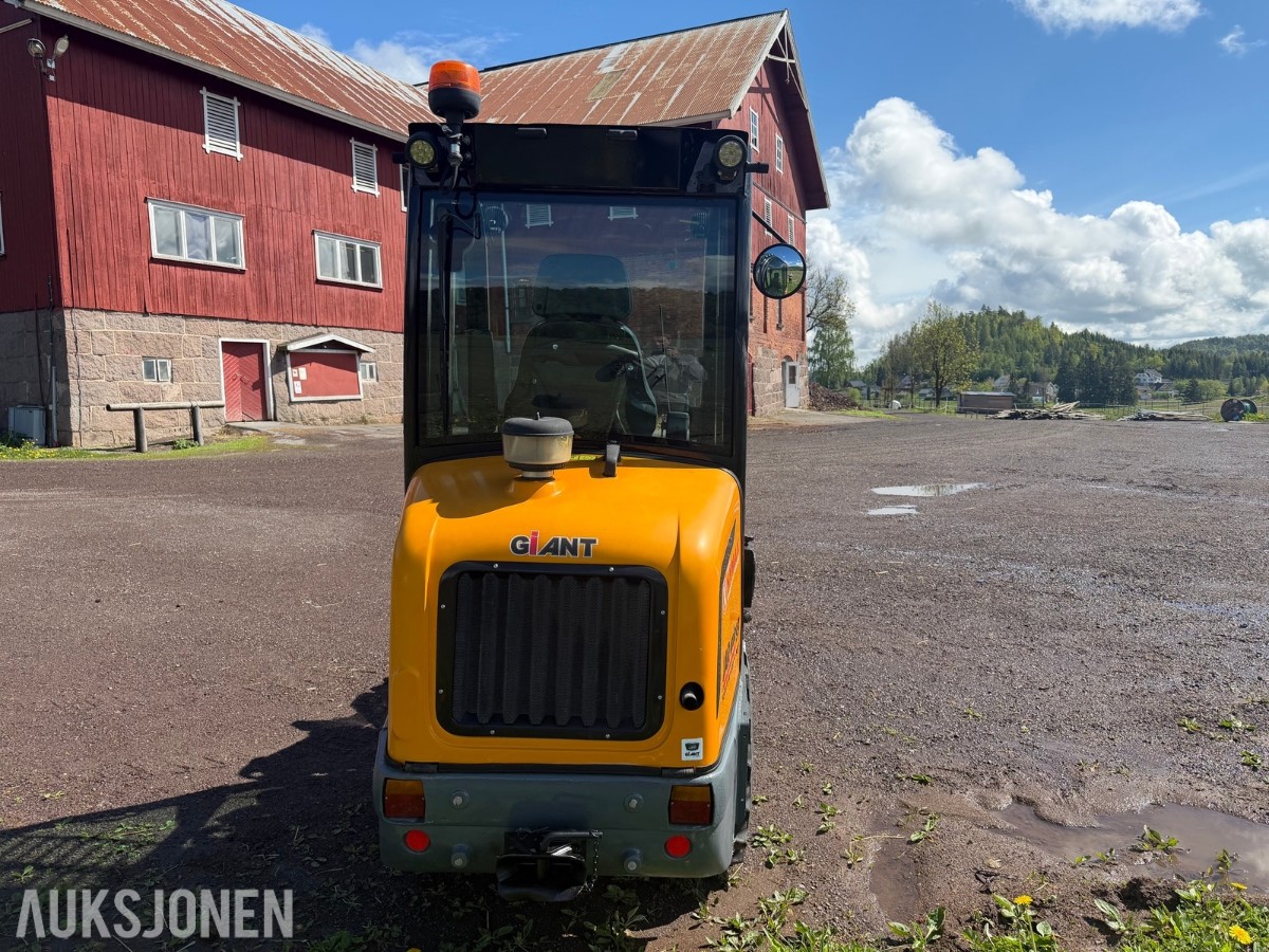 2018 Giant V452T HD Kompaktlaster/Hjullaster