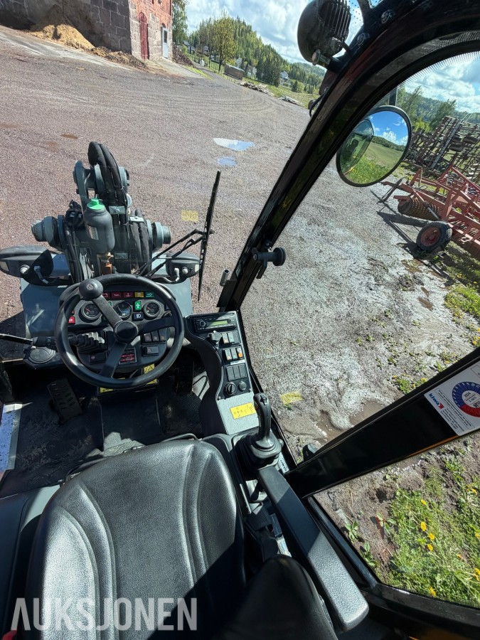 2018 Giant V452T HD Kompaktlaster/Hjullaster