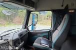 2018 Volvo FM 330 skapbil med sideåpning og lift