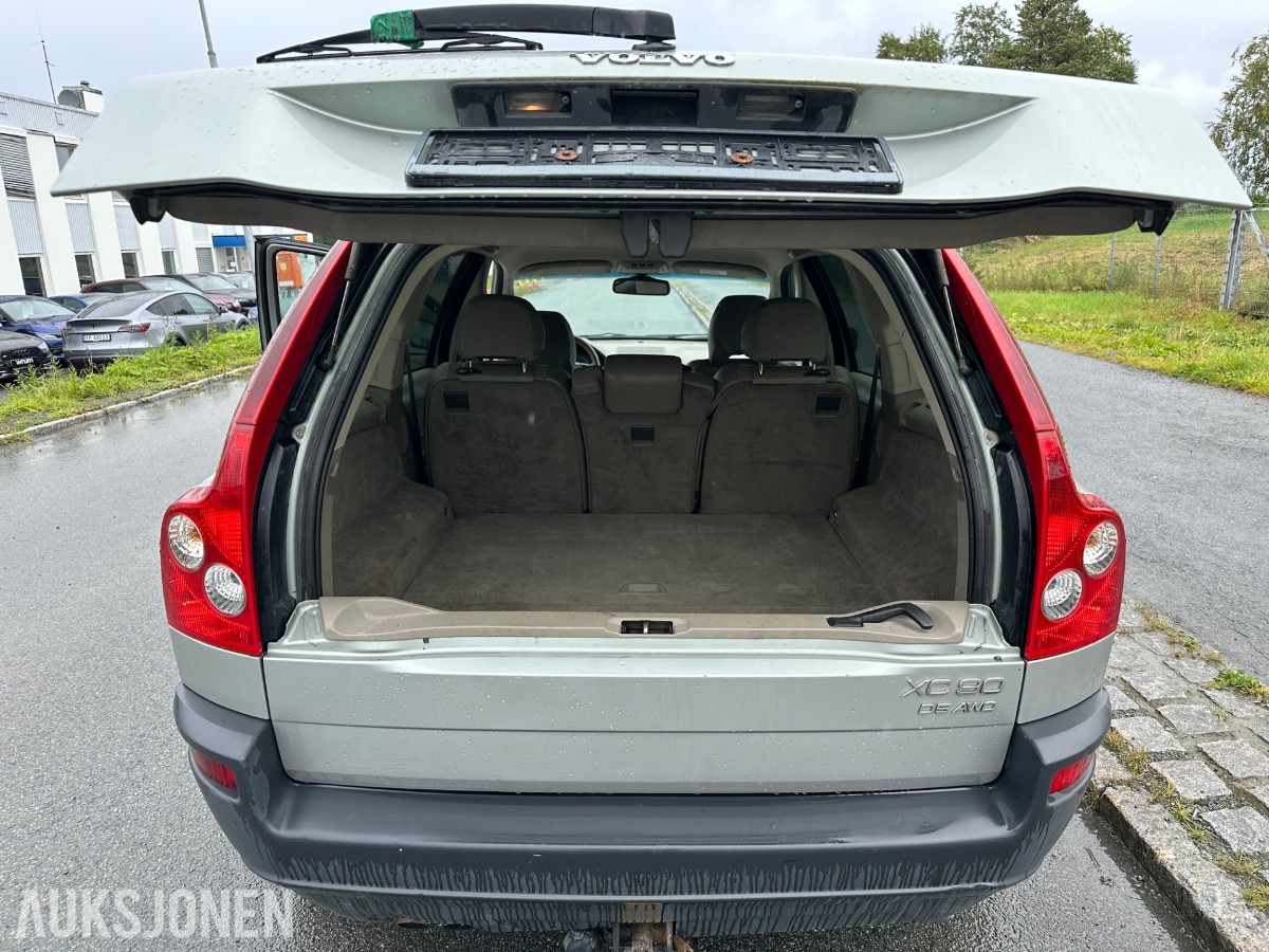 2003 Volvo XC90 2.4 D5 163HK AWD AUTOMAT HENGERFESTE VARMER