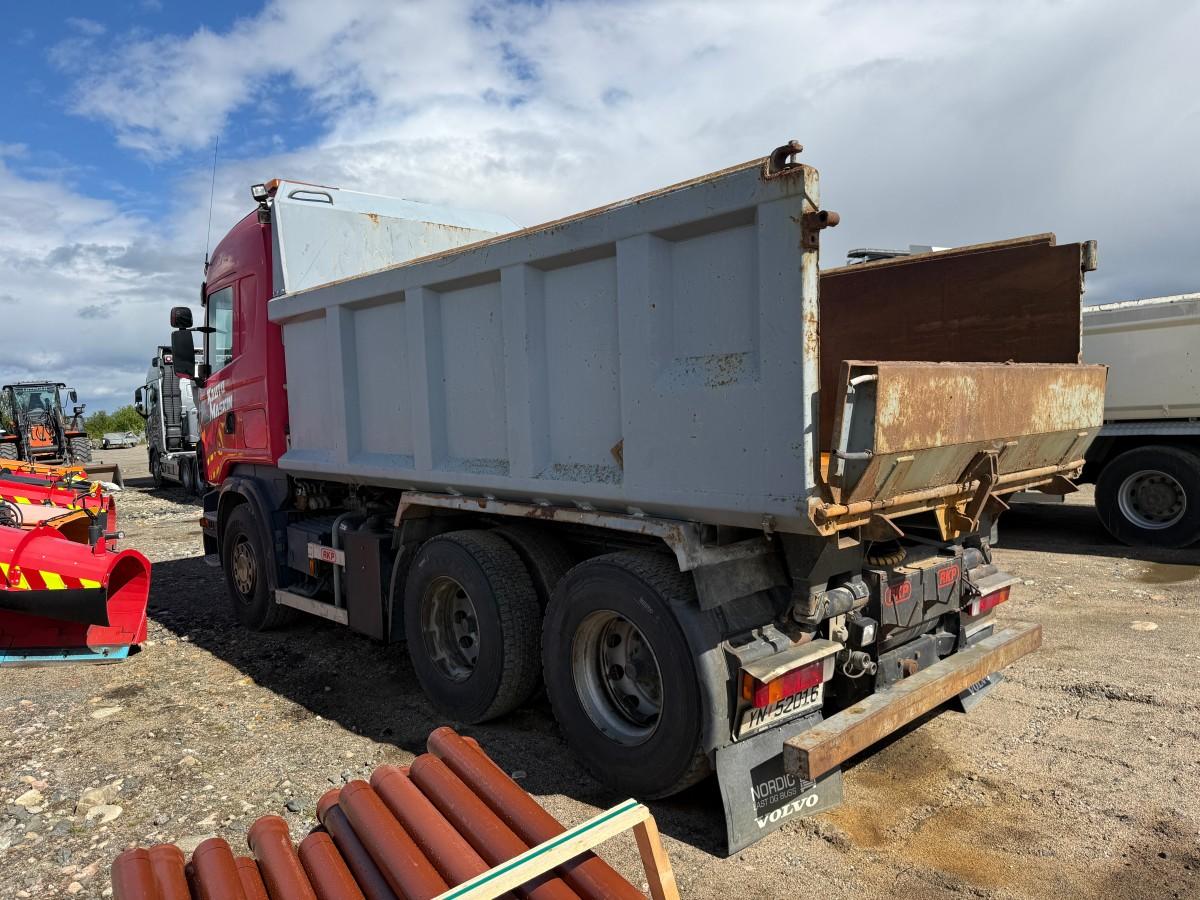 2006 Scania R500 Tippbil med brøyteplate