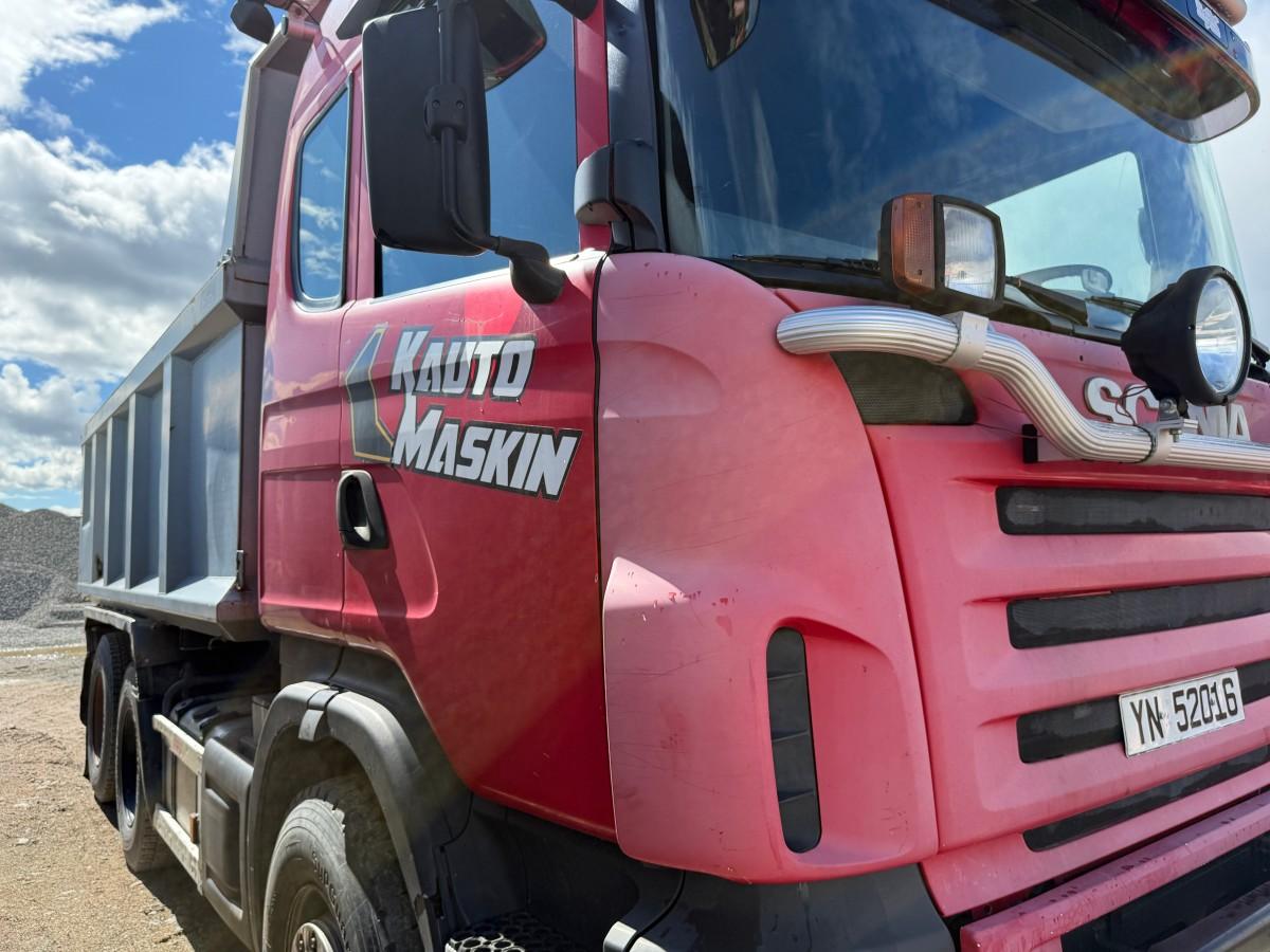 2006 Scania R500 Tippbil med brøyteplate