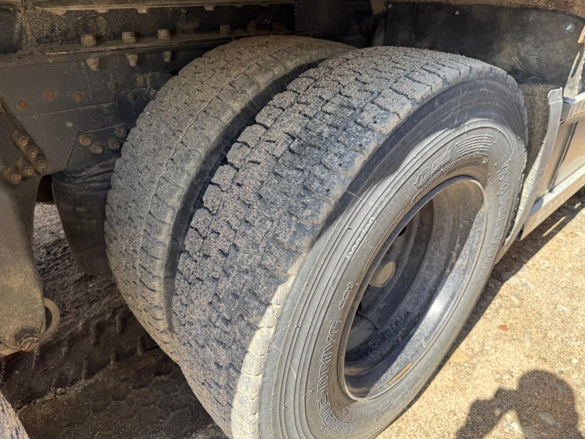 2006 Scania R500 Tippbil med brøyteplate