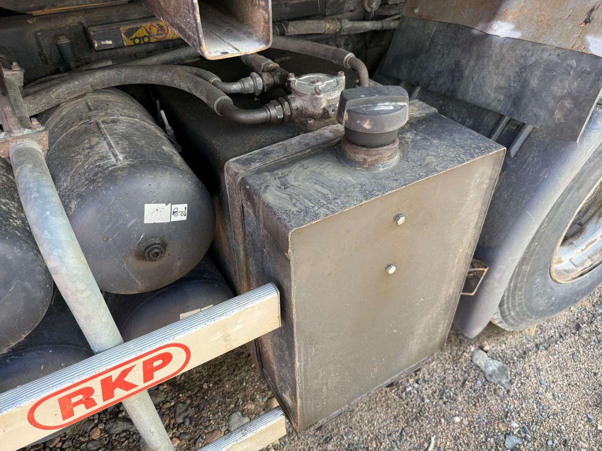 2006 Scania R500 Tippbil med brøyteplate
