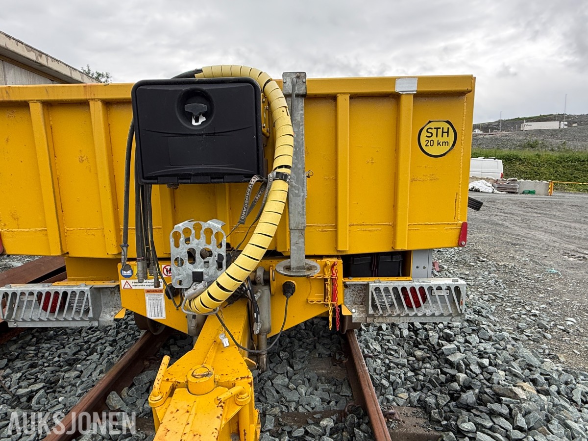 Western/Pandrol Road Rail tipphenger – jernbanerigget