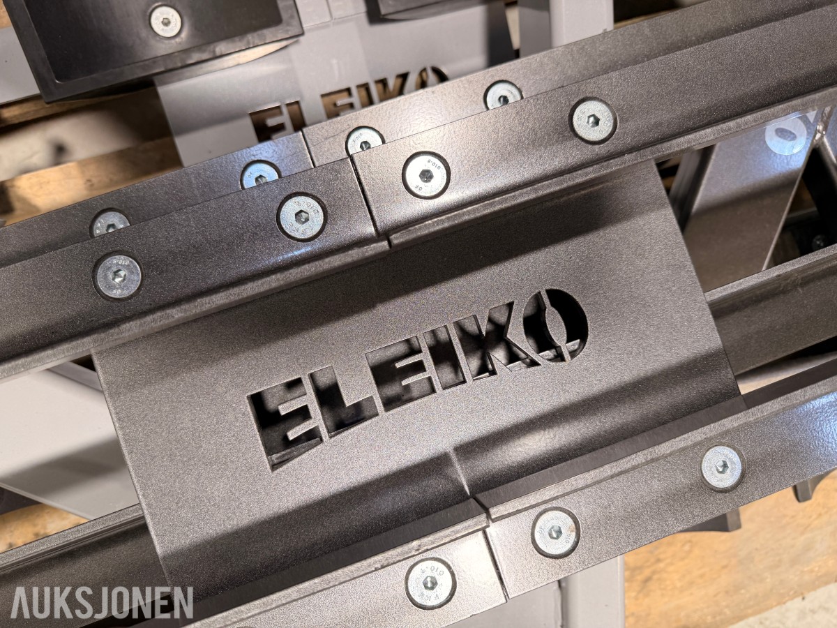 Eleiko treningsutstyr - manualer, kettlebells, treningsbenk, Trap Bar og manualstativ