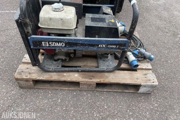 2010 Aggregat - Sdmo Hx 7500 med Honda motor 7,6 kVA 3 fas og 1 fas Hx 7500 t