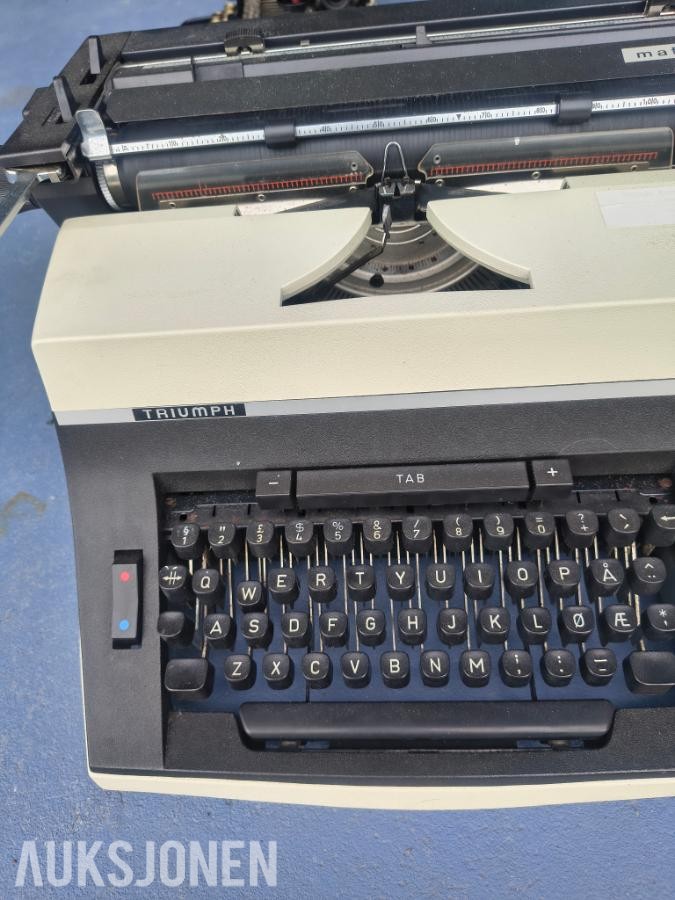 Diverse skrivemaskiner - Underwood . Remington. Brother. Adler. Olivetti.