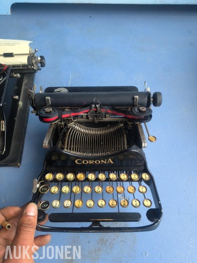 Diverse skrivemaskiner - Underwood . Remington. Brother. Adler. Olivetti.