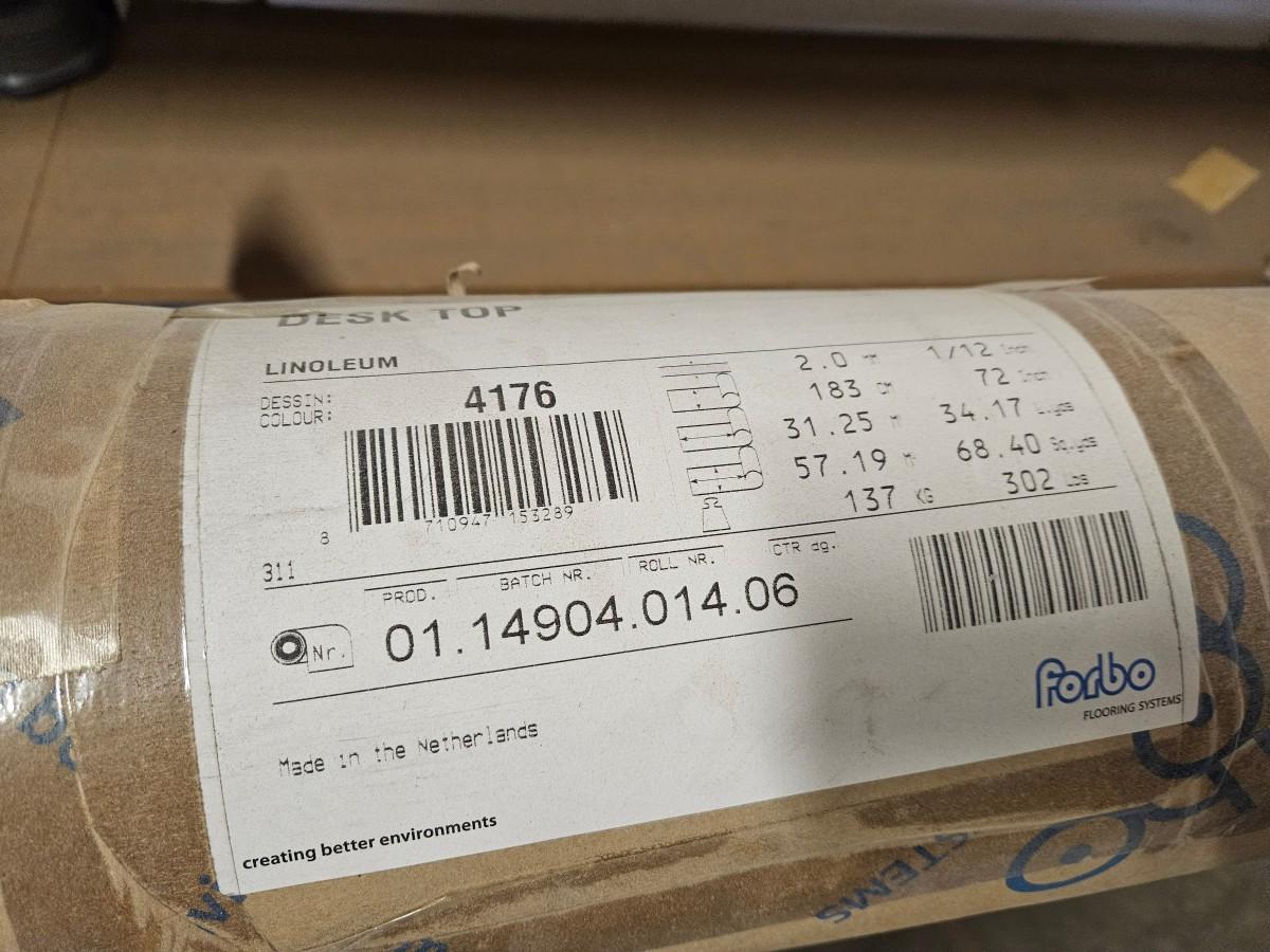 Mobilt plate-/laminatstativ på hjul