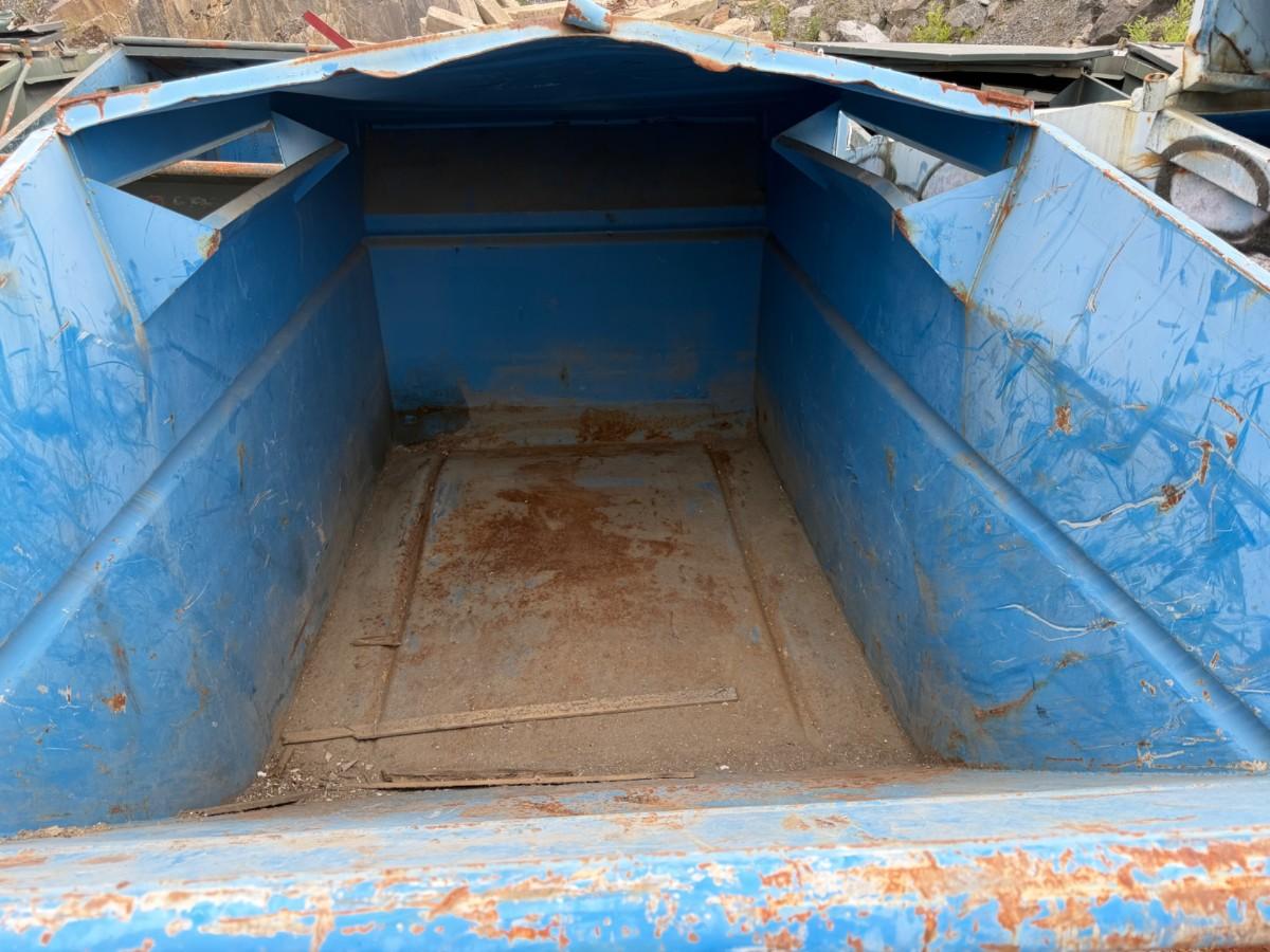 Container